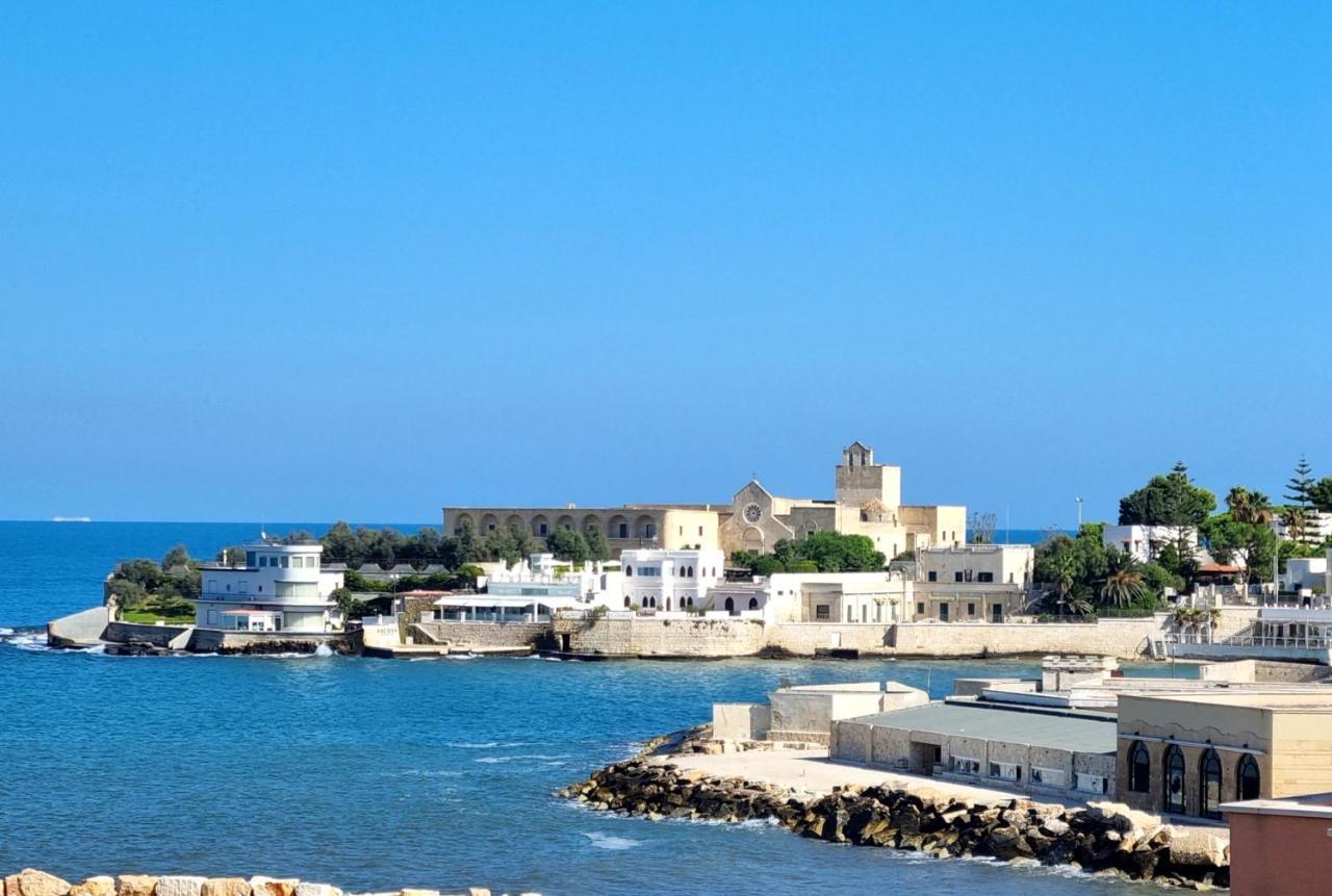 Casa Vacanze Cristoforo Colombo Holiday Trani Buitenkant foto