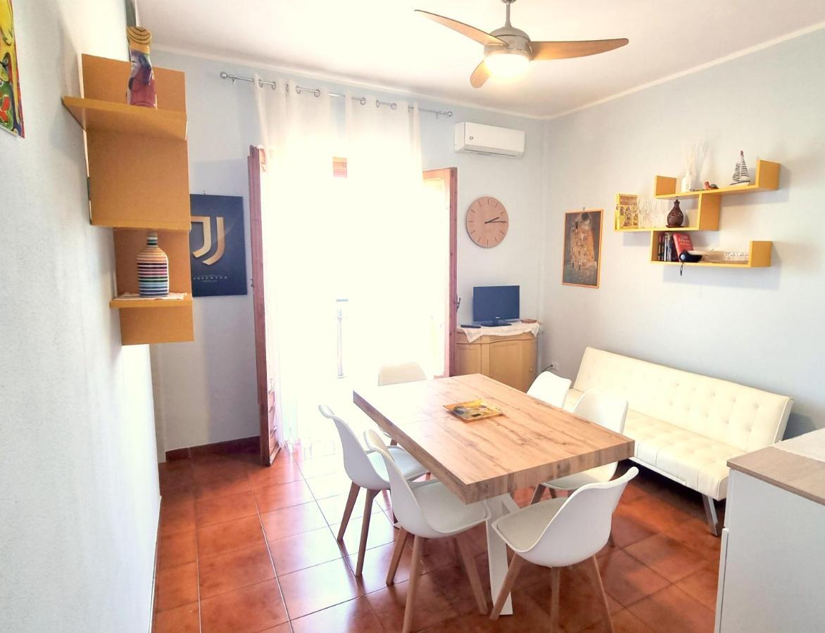 Casa Vacanze Cristoforo Colombo Holiday Trani Buitenkant foto