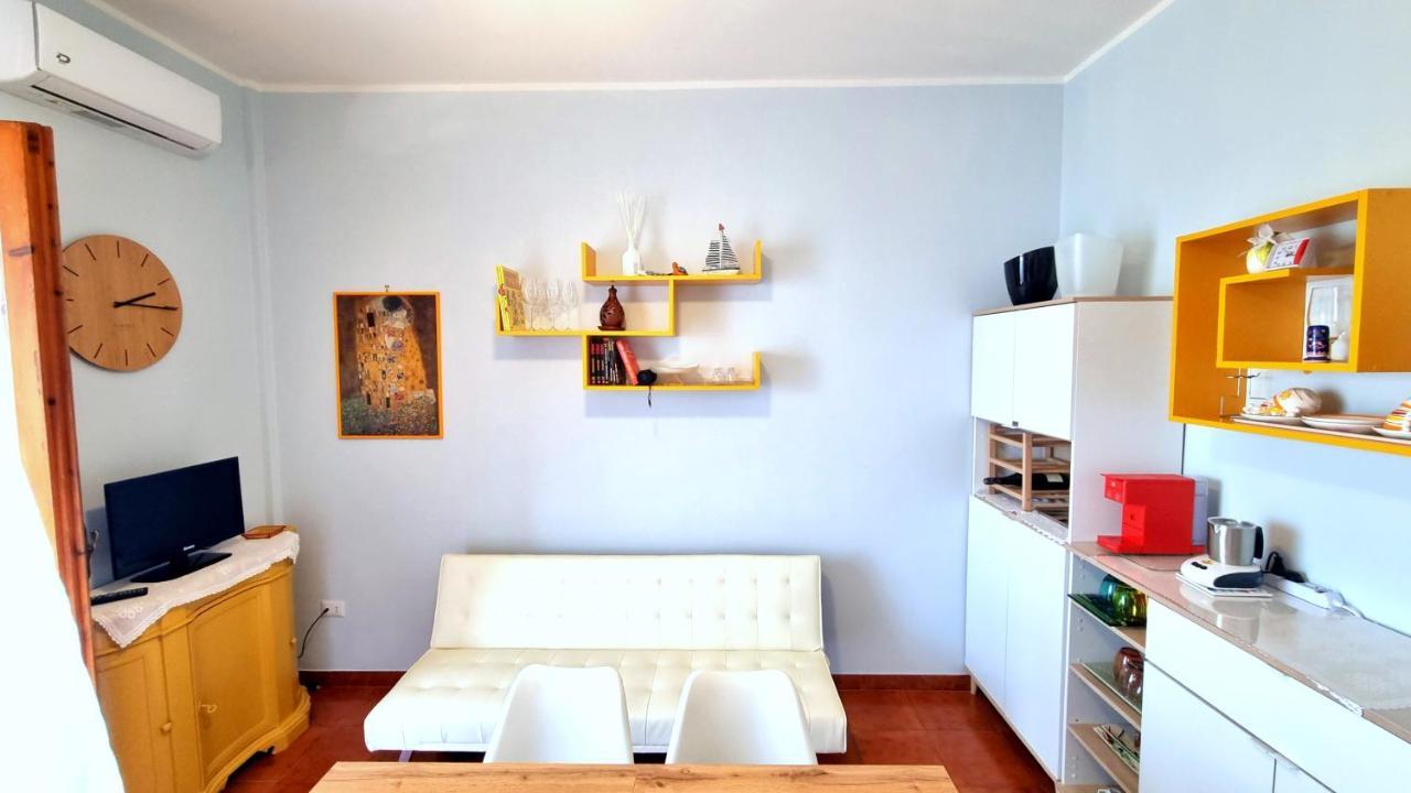 Casa Vacanze Cristoforo Colombo Holiday Trani Buitenkant foto