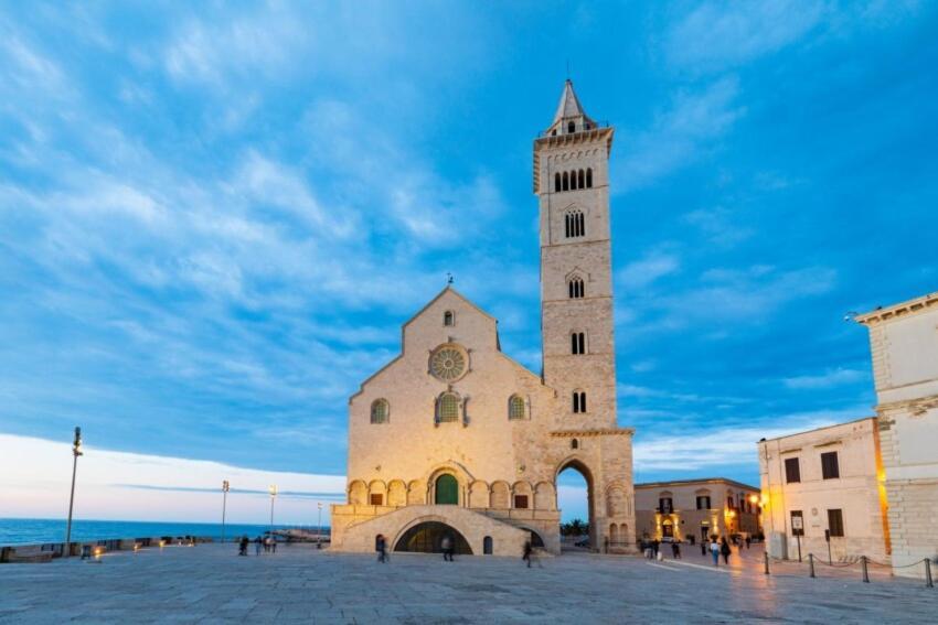 Casa Vacanze Cristoforo Colombo Holiday Trani Buitenkant foto